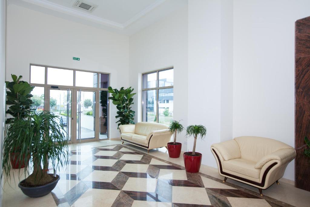 Albert Hotel โปลเยชต์ ภายนอก รูปภาพ